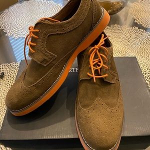 Perry Ellis wing tip